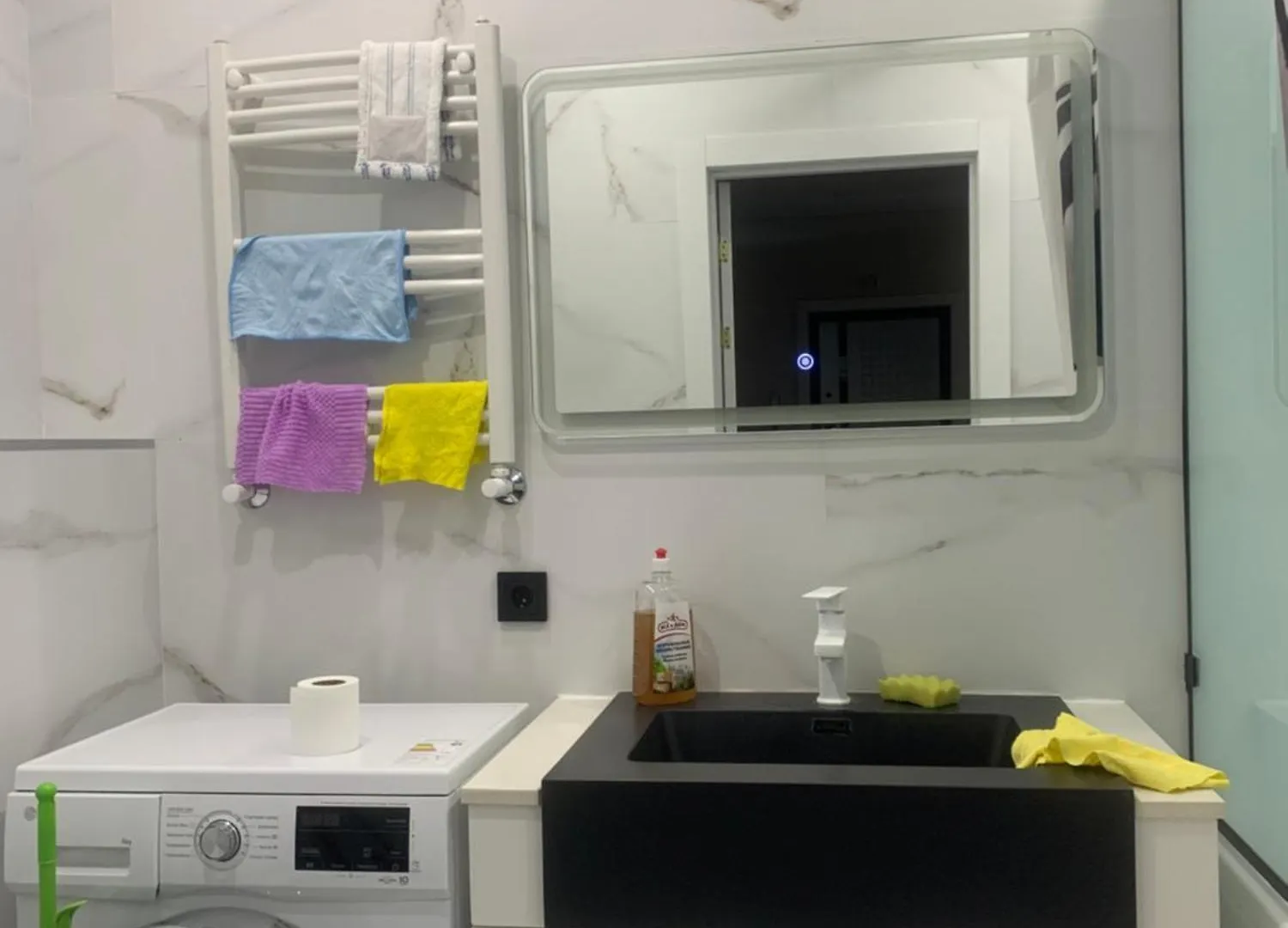 Apartment 3 Комнатная Квартира Almaty